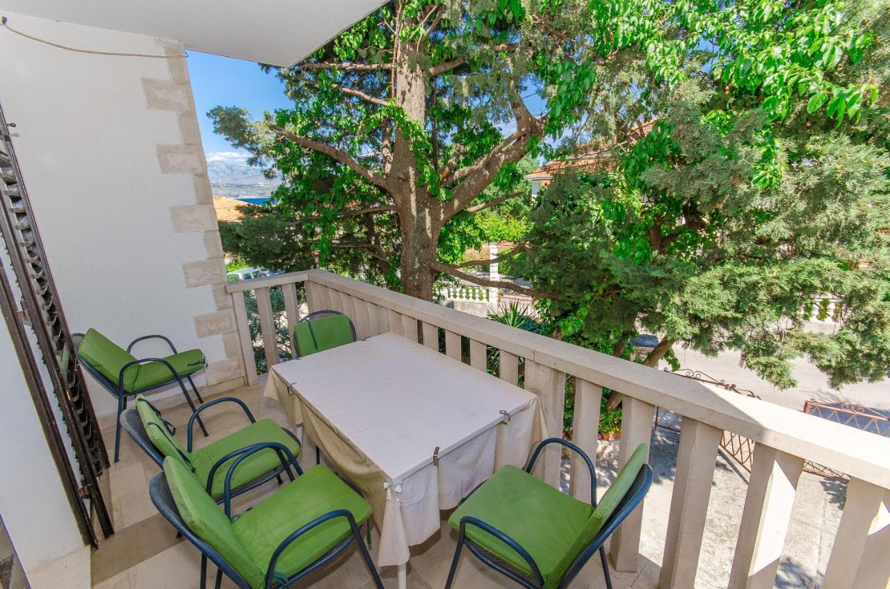 Apartments Kata Supetar Kültér fotó