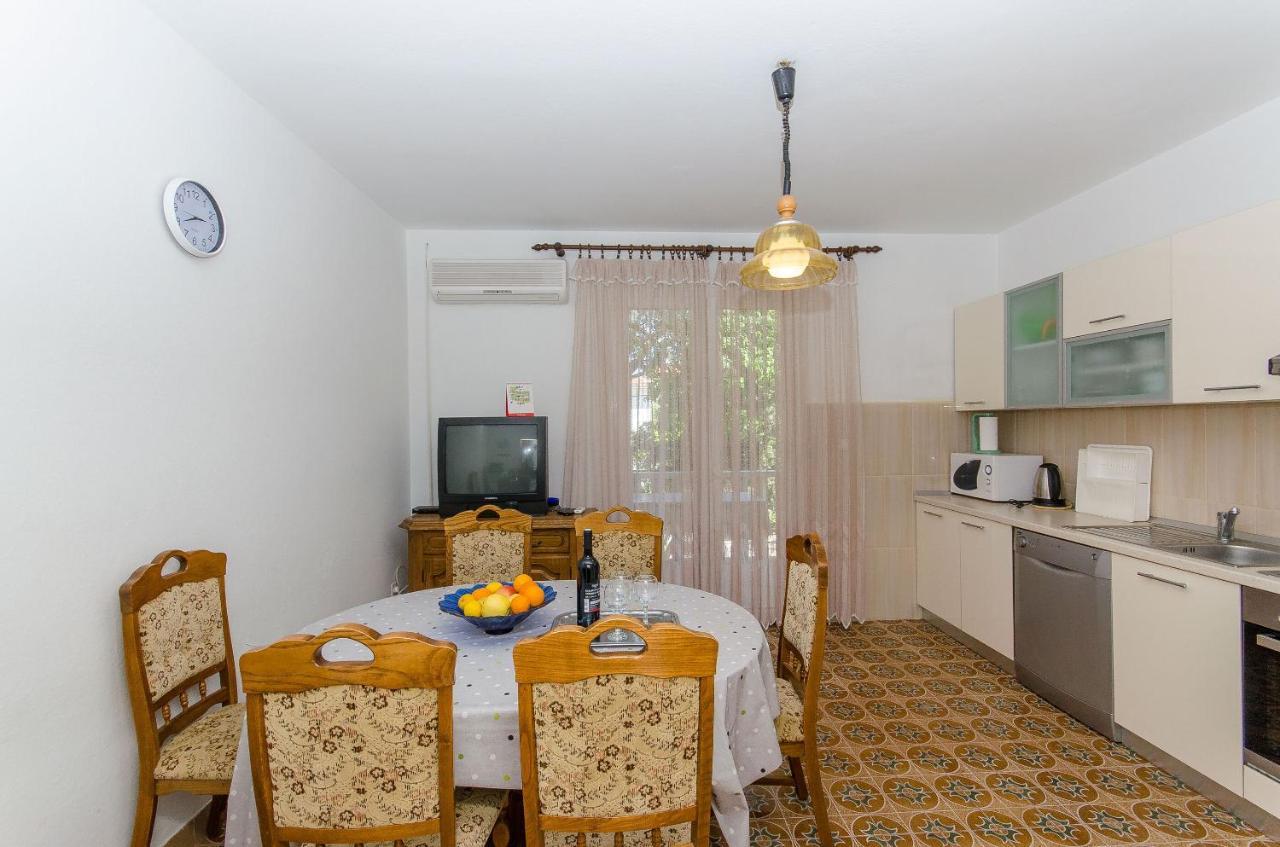 Apartments Kata Supetar Kültér fotó
