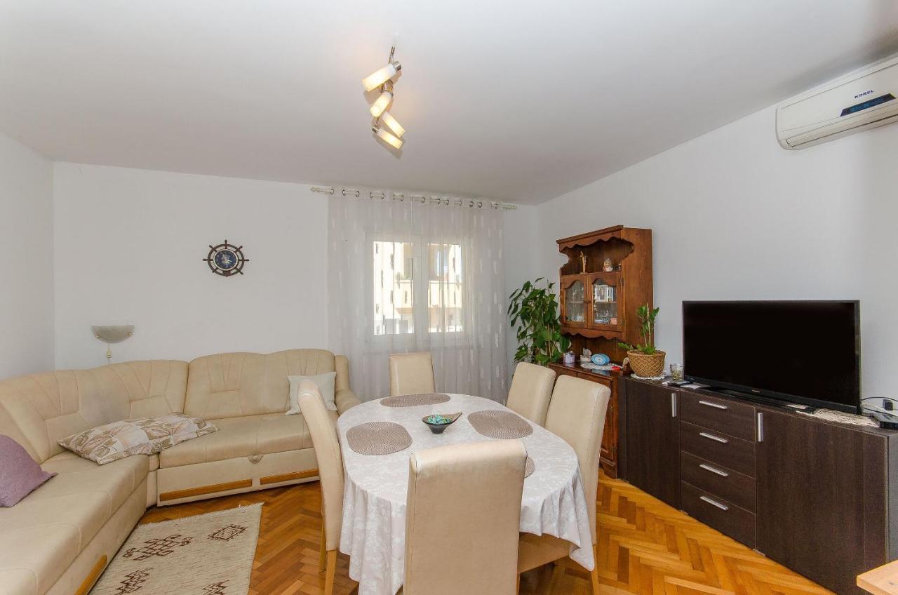 Apartments Kata Supetar Kültér fotó