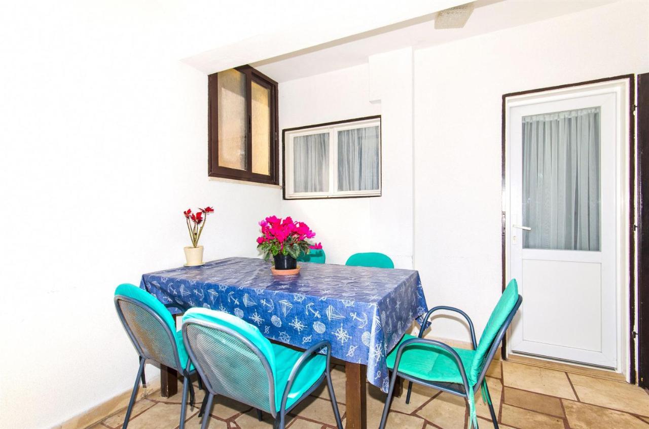 Apartments Kata Supetar Kültér fotó