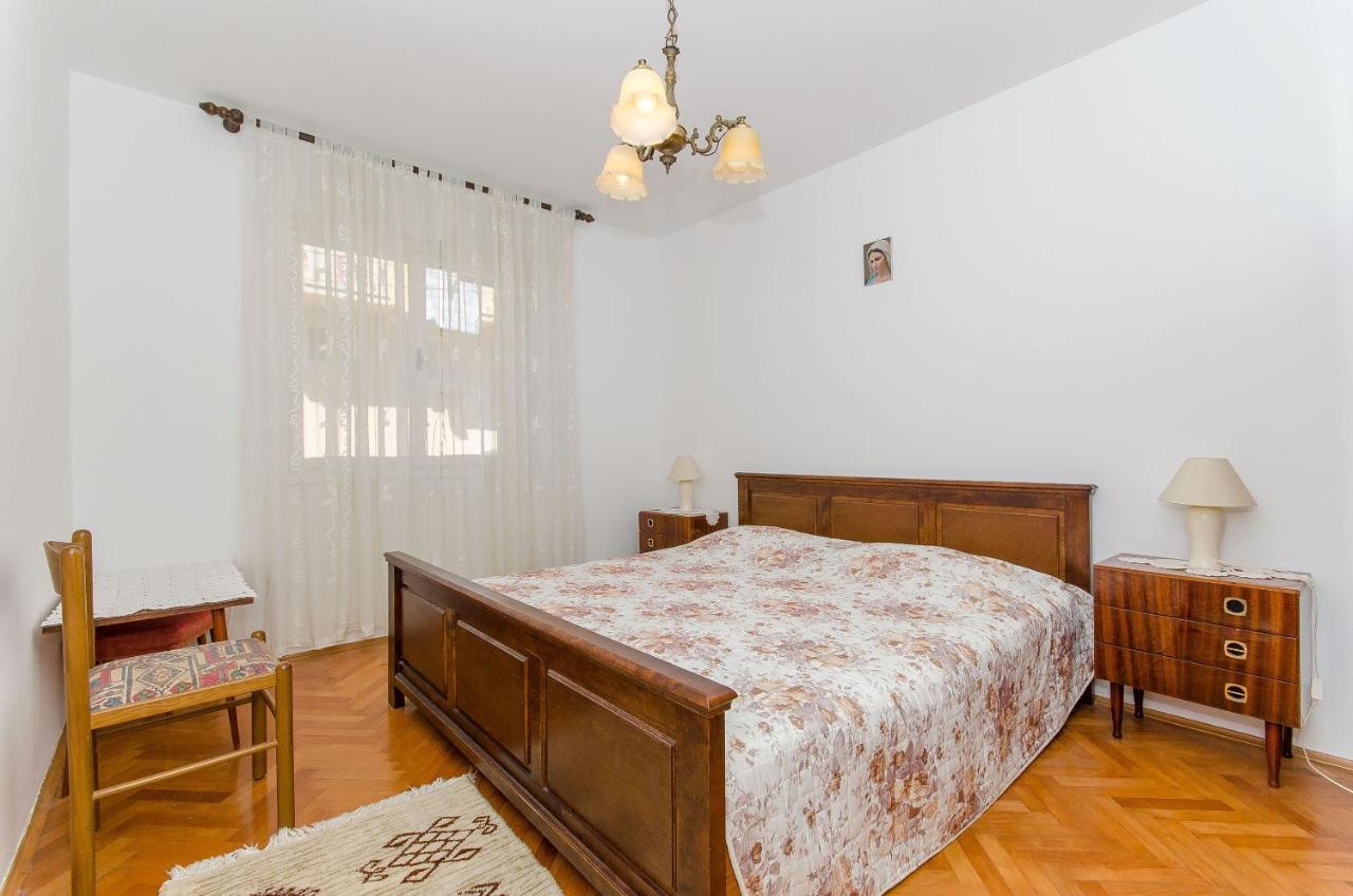 Apartments Kata Supetar Kültér fotó