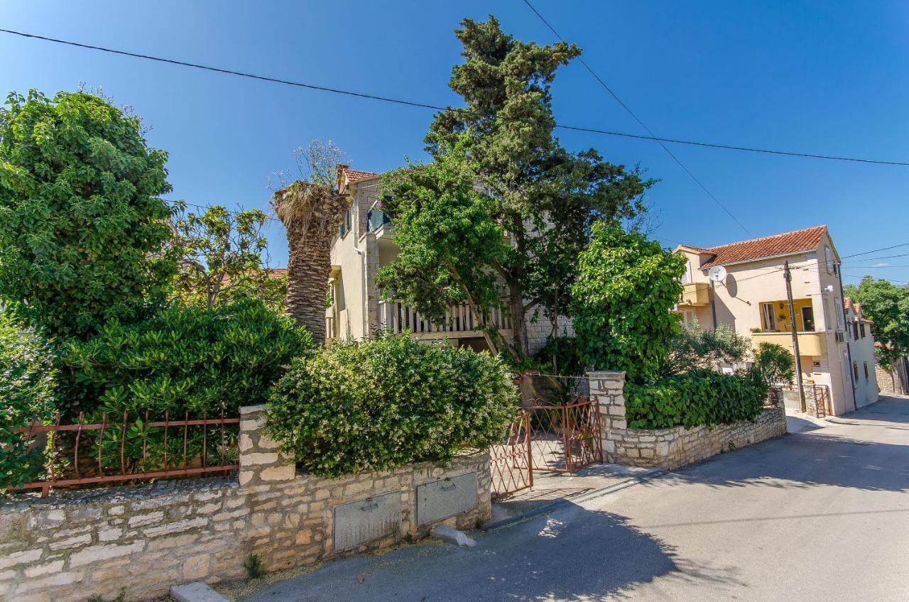 Apartments Kata Supetar Kültér fotó